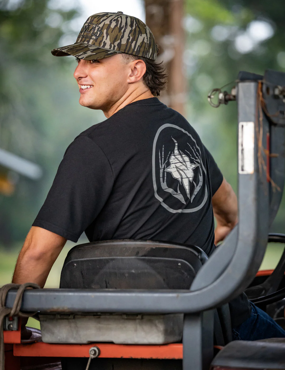 10 PT Badge Tee - Image 4